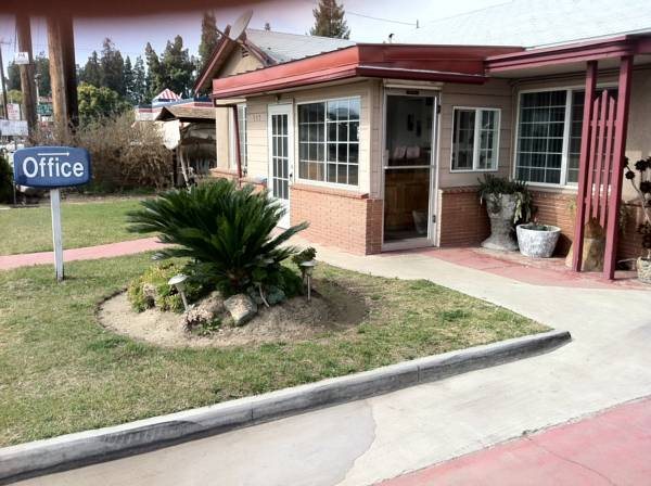 Reedley Inn - carbon neutral hotel in Reedley