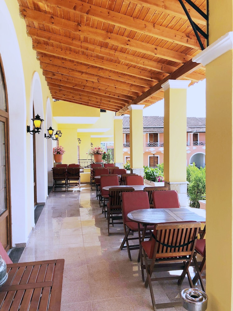 Regina Hotel - carbon neutral hotel in Corfu