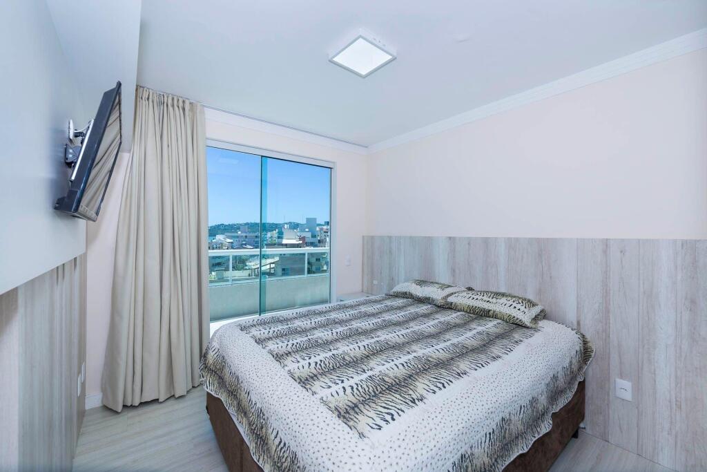 402BD Linda Cobertura Alto Padrão com 4 suítes terraço com Jacuzzi para até 10 pessoas com VISTA ao MAR em Bombinhas SC