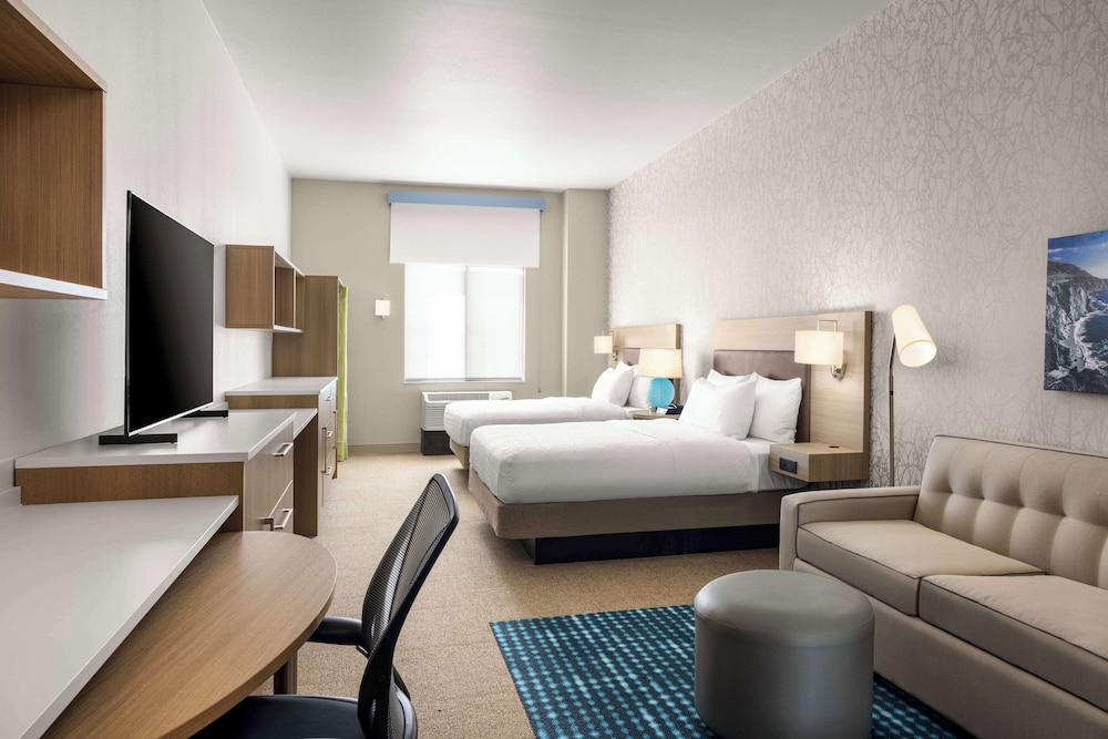 Home2 Suites by Hilton at the Dunes on Monterey Bay - photo 6