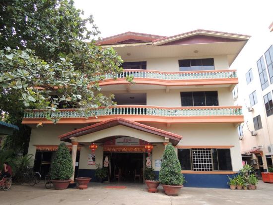 Phnom Pros Hotel and Restaurant in Kampong Cham, Cambodia