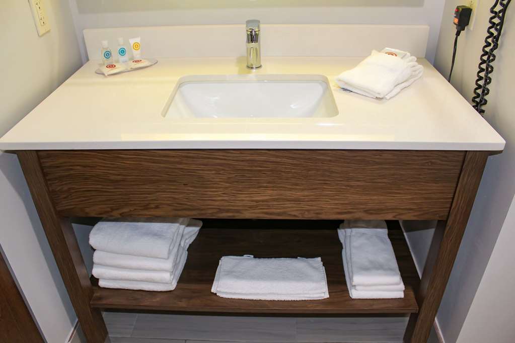 Comfort Inn and Suites Near Lake Guntersville - photo 9