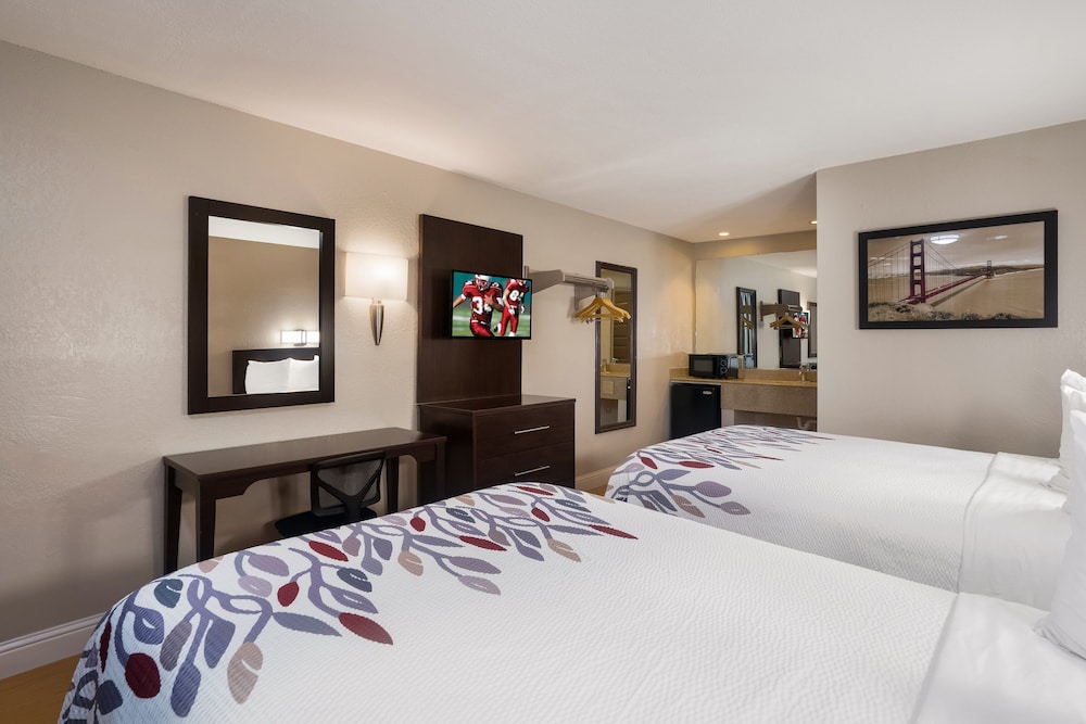 Red Roof Inn Stockton - photo 15