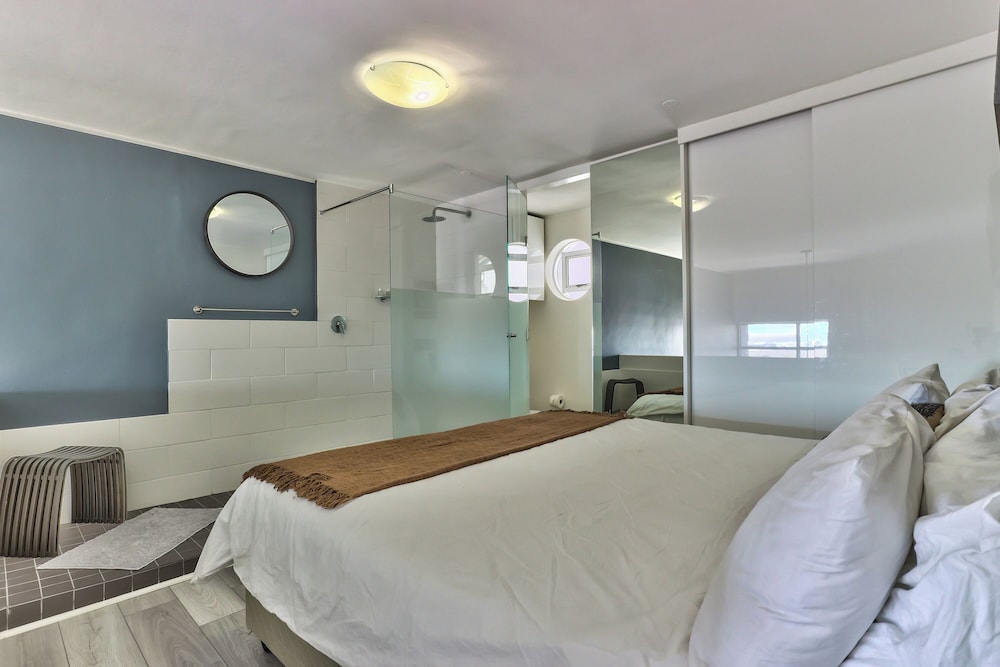 Harbour Terrace Loft — 4-Star Luxury Hotel in Cape Town, South Africa