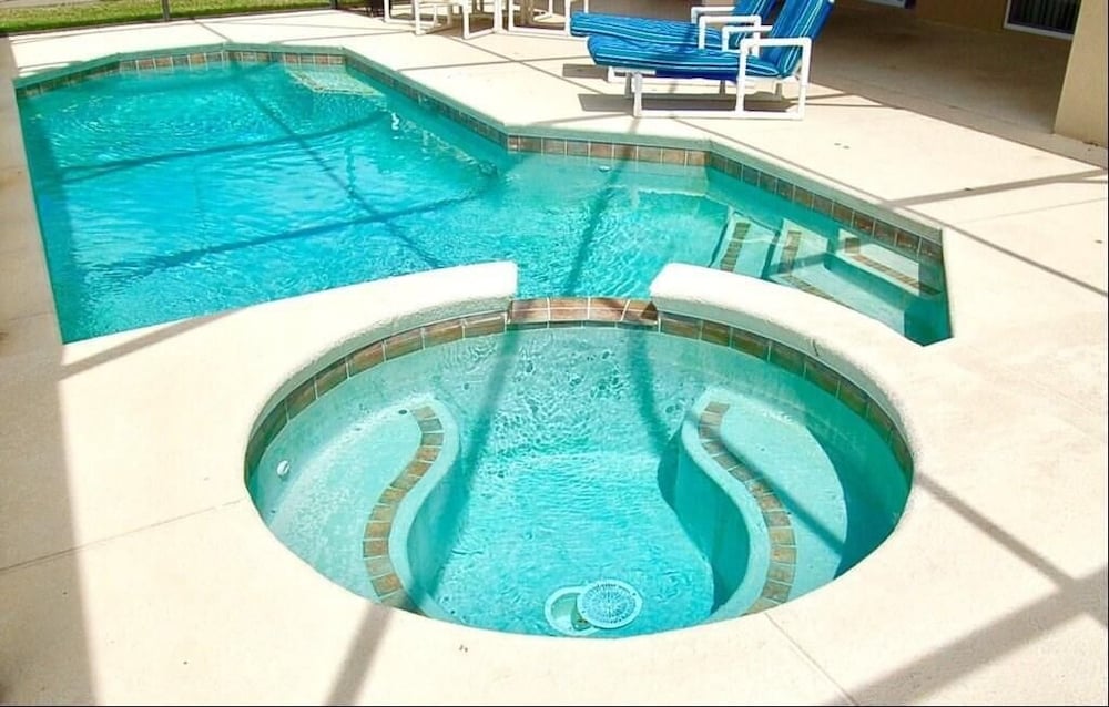 Ref 37 Beautiful 6 Bed Villa With Pool Gated Resort - photo 20
