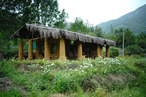 The Misty Mudhouse — hotel in Marayur
