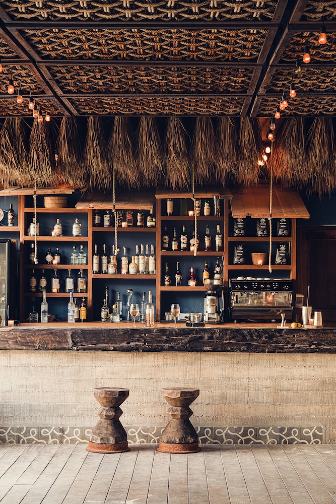 Poolside bar