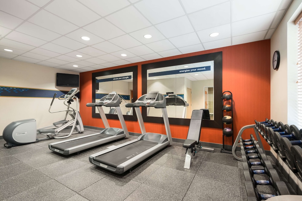 Hampton Inn & Suites Williamsburg Central - photo 21