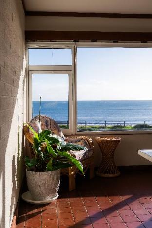 Coastal Sunset Paradise Beach front & Ocean Views — hotel in Rockingham