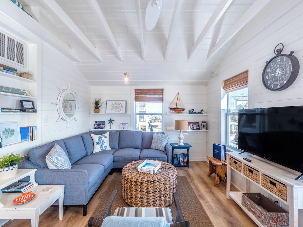 Cottage at Scotch Bonnet — 4-Star Luxury Hotel in Carolina Beach, United States