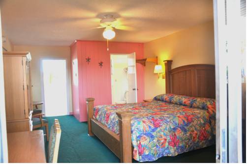 Fawlty Towers Motel - photo 12