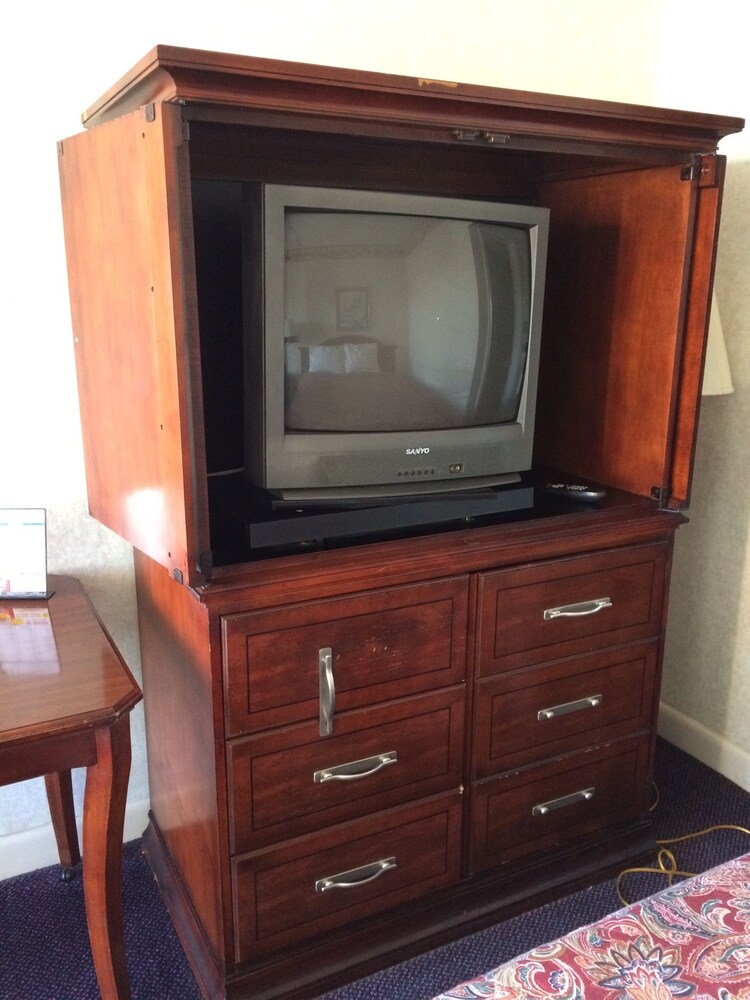 All Day Inn - photo 10