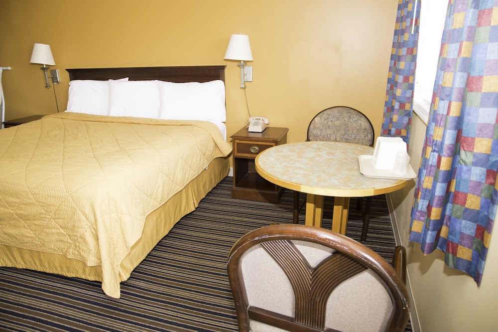 Capri inn and Suites - photo 20