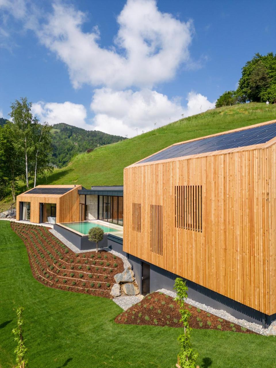 steiRerBLiCke Weingartenresidenz Guntschenberg — 4-Star Luxury Hotel in Wernersdorf, Austria
