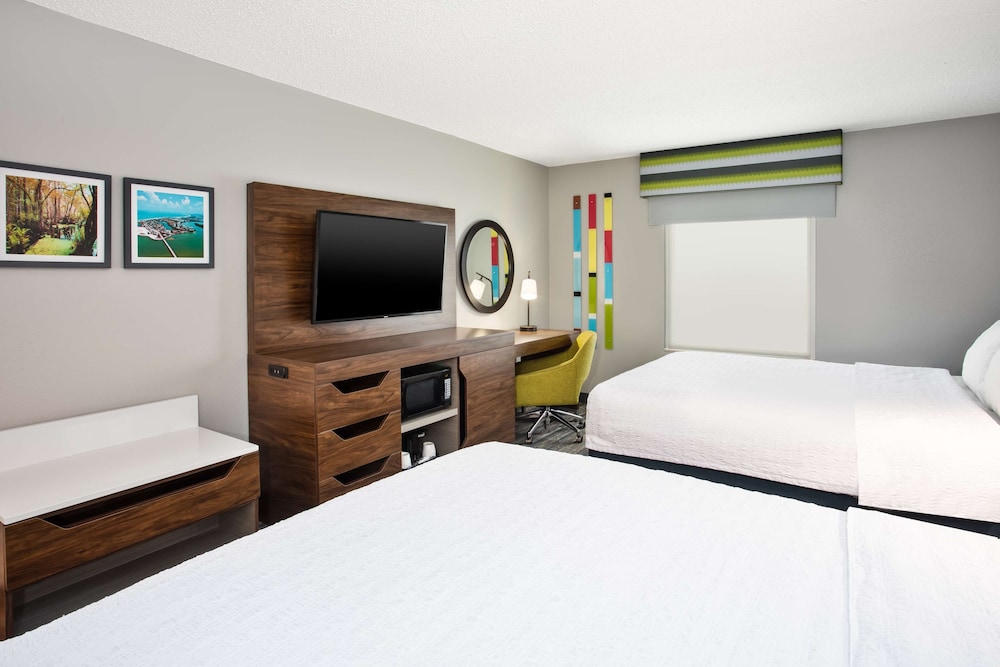 Hampton Inn & Suites Cape Coral Fort Myers Area FL - photo 14