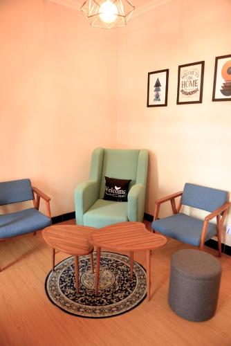 Huning House 5 Bedrooms — 4-Star Luxury Hotel in Purwokerto, Indonesia