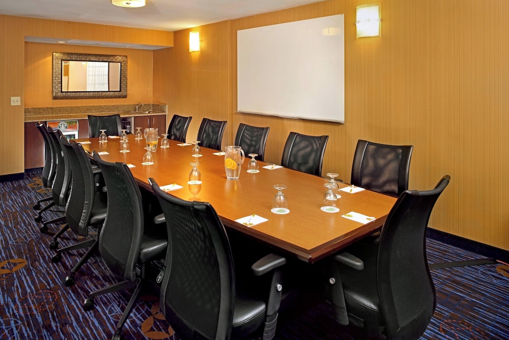 Courtyard by Marriott Baltimore Downtown Inner Harbor - photo 22
