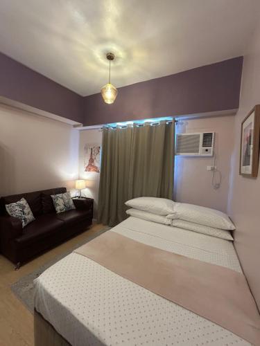 14F Deluxe Unit at Sunvida Tower across SM CITY in Cebu City, Philippines