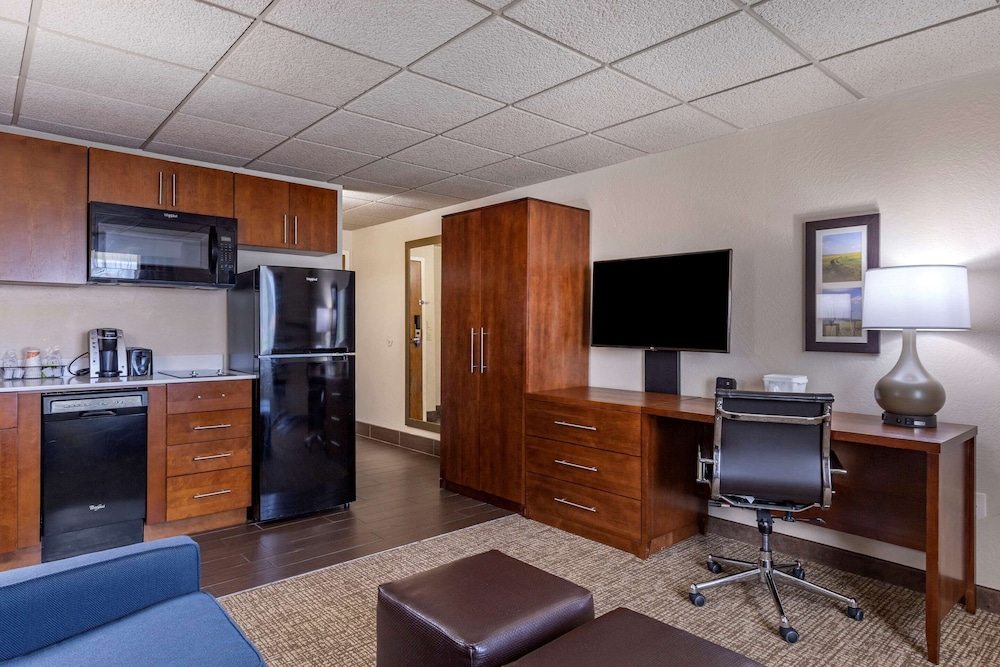 Garner Hotel Butte by IHG - photo 7