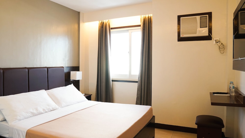 Cbd Plaza Hotel — Naga — photo 2