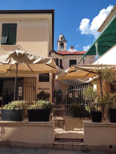 Blackstone Apartment — 4-Star Luxury Hotel in Varazze, Italy