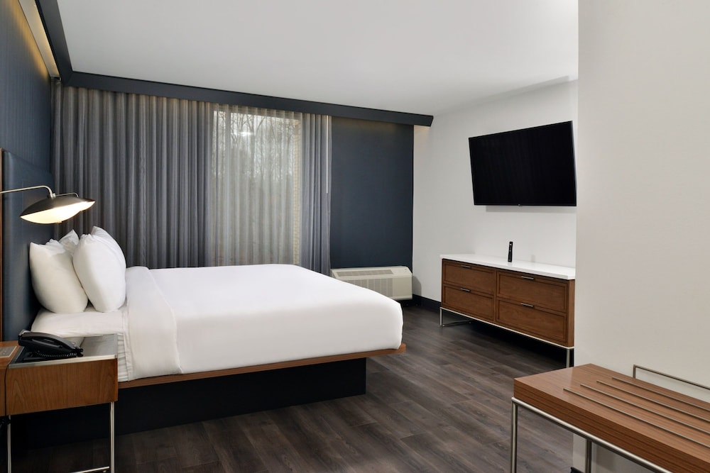 Courtyard by Marriott Raleigh Cary Crossroads - photo 9