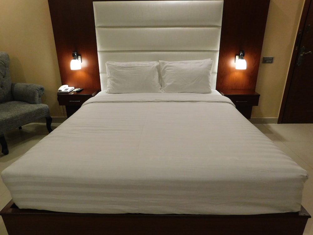Ilva Hotel — Lahore — photo 2