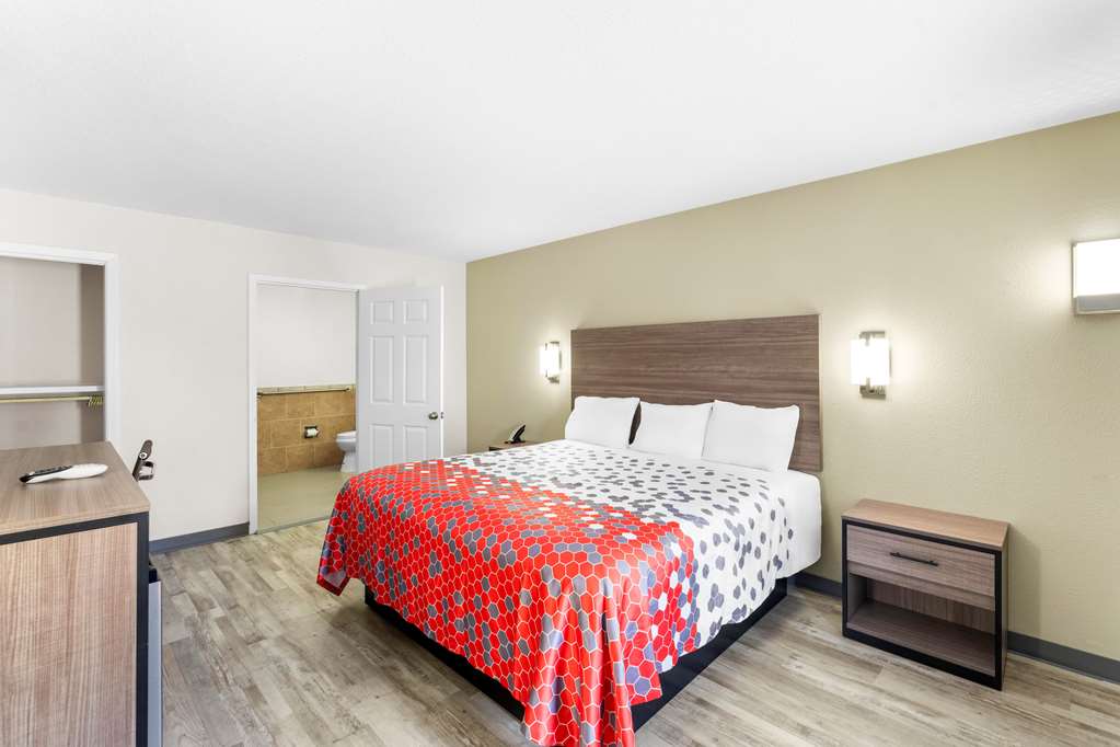 Magnuson Hotel Ocean Springs - photo 16