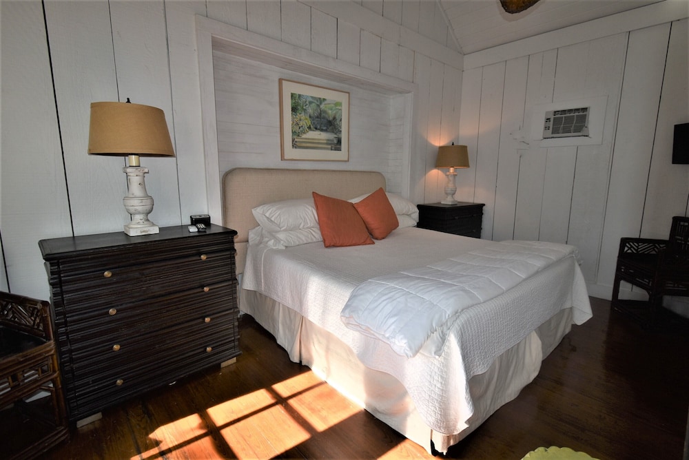 Simonton Court Historic Inn & Cottages - photo 85