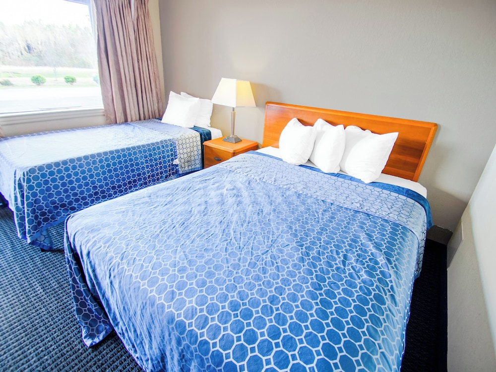 Sportsman's Inn Plymouth 252 793 3095 - photo 20