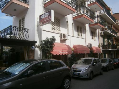 Pensione S. Antonio Ristorante Silvia — hotel in Furci Siculo