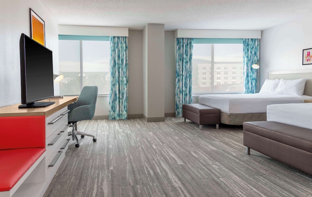 Hilton Garden Inn Denver Airport - photo 18