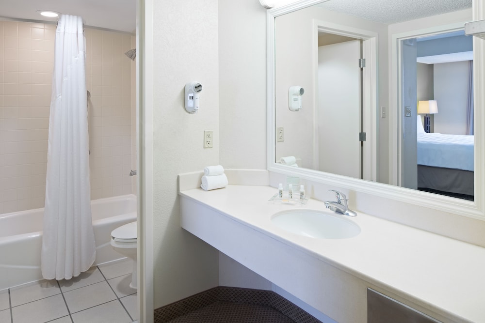 Courtyard by Marriott across Universal Orlando - photo 40