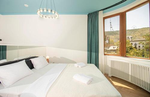 Panoramic Studio Apt in Tbilisi Center By Wehost