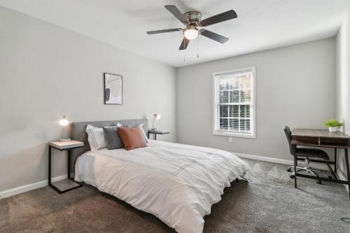 Barcelo at East Cobb Q5 1 Bd 1Bth Newly furnished — 4-Star Luxury Hotel in Marietta, United States