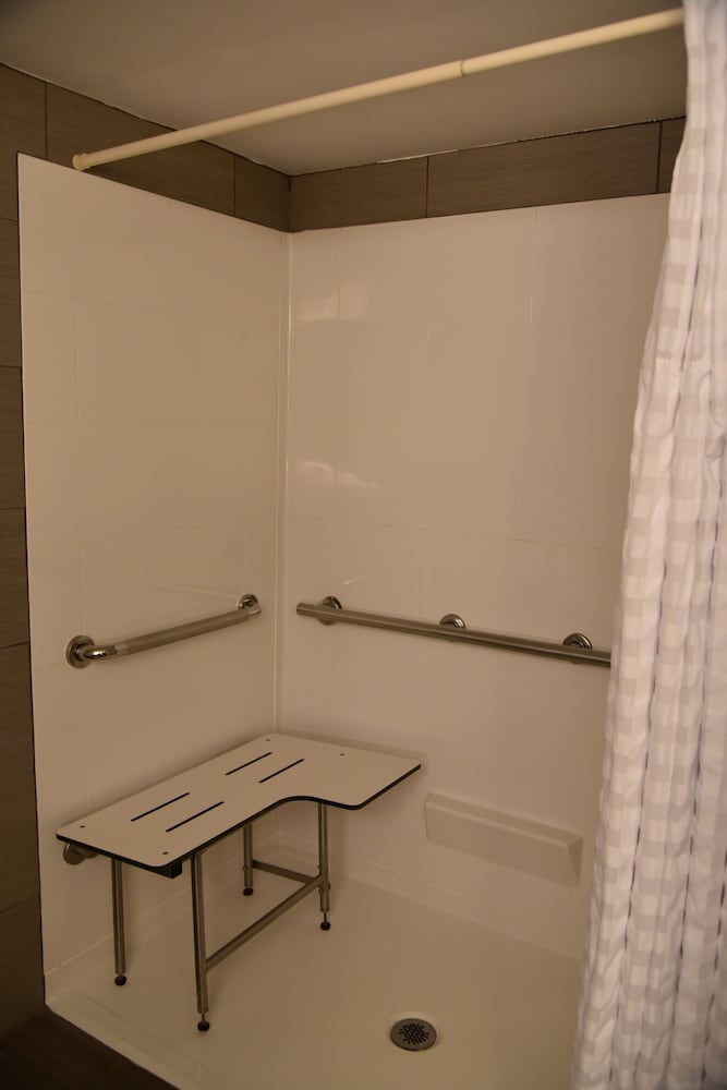 DoubleTree by Hilton Murfreesboro - photo 30