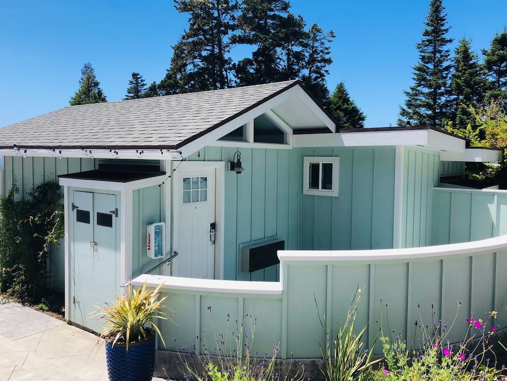 Seafoam Lodge - photo 3