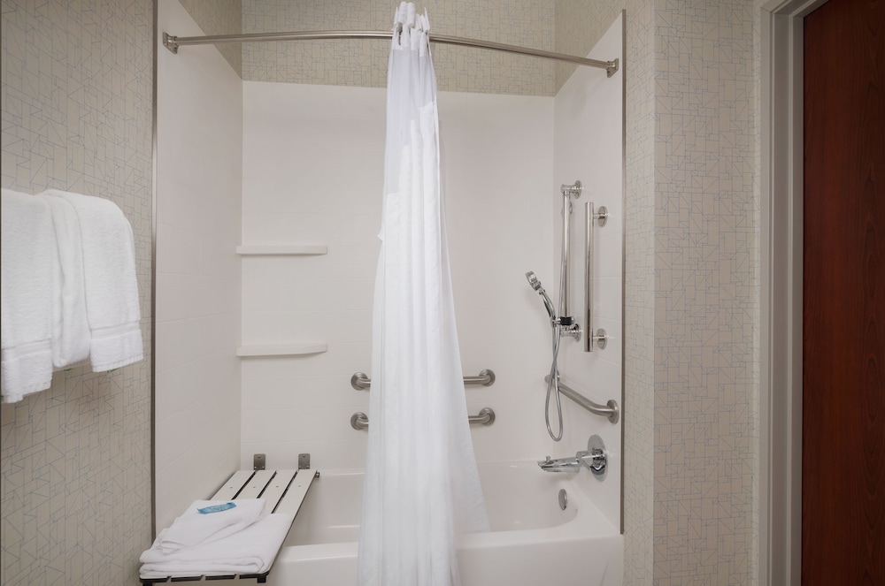 Holiday Inn Express Hotel & Suites Independence Kansas City by IHG - photo 19