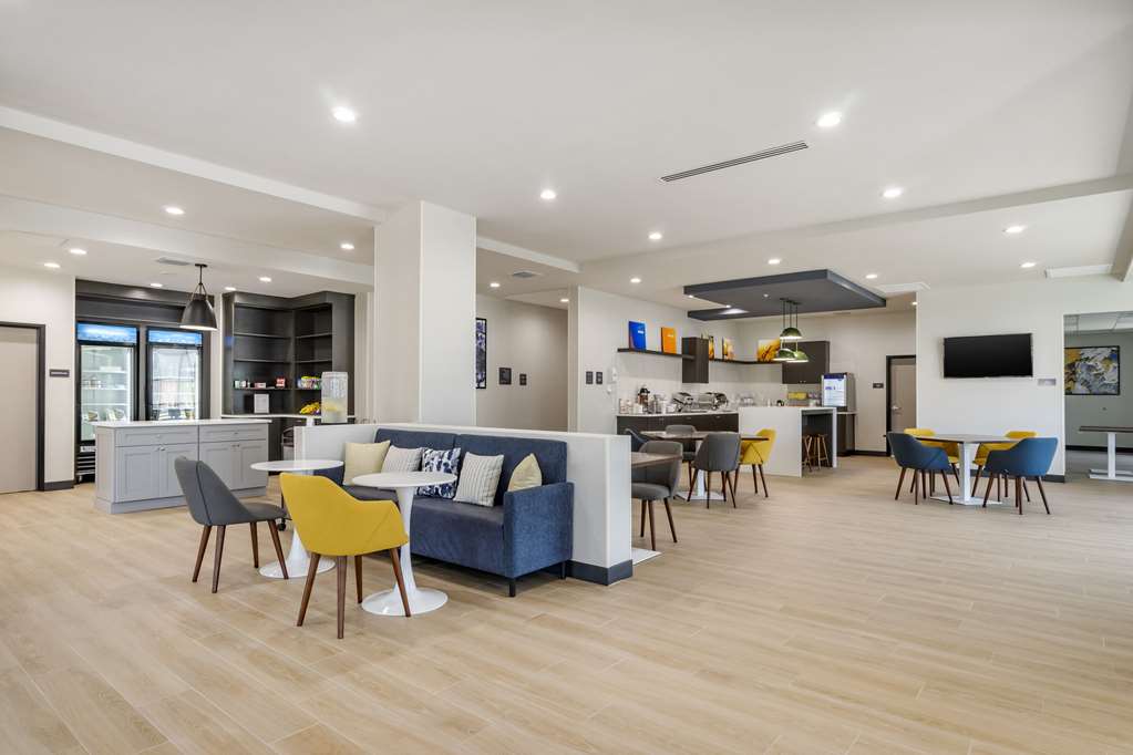 Comfort Inn & Suites New Port Richey Downtown District - photo 31