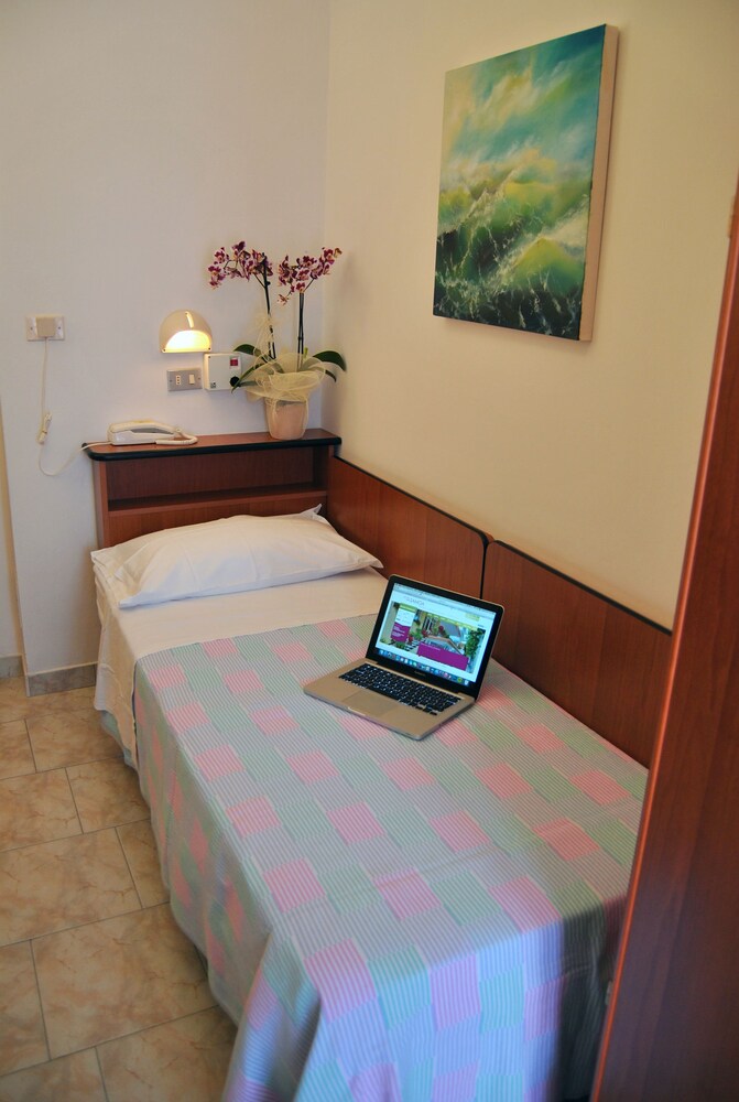 Hotel Samoa — Rimini — photo 5