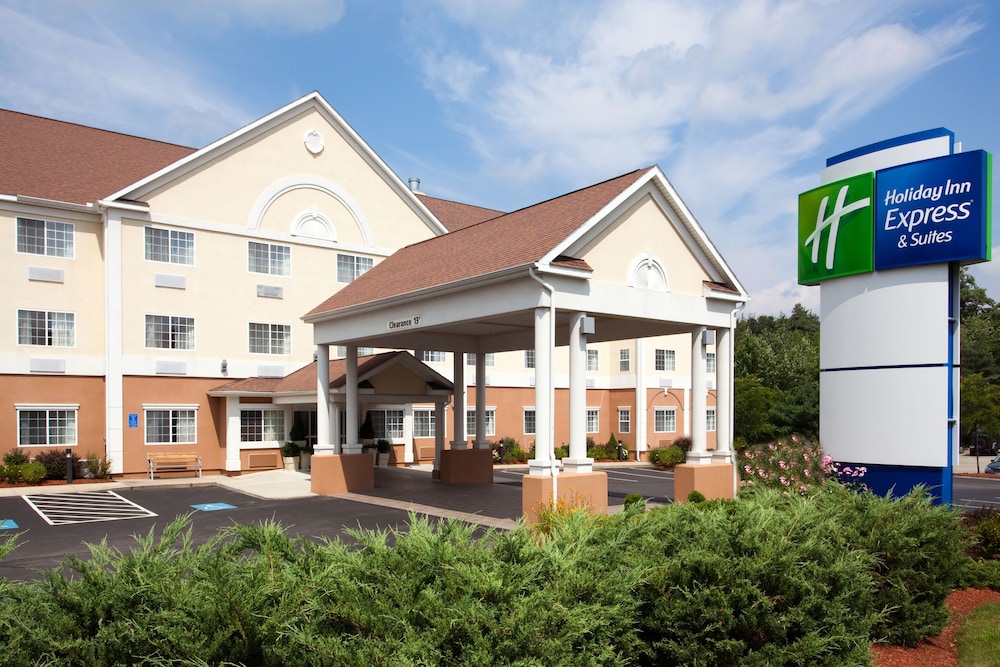Holiday Inn Express Hotel & Suites Boston Marlboro by IHG in Hudson, United States