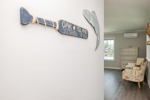 Mermaid Manor by Oak Island Accommodations - photo 48