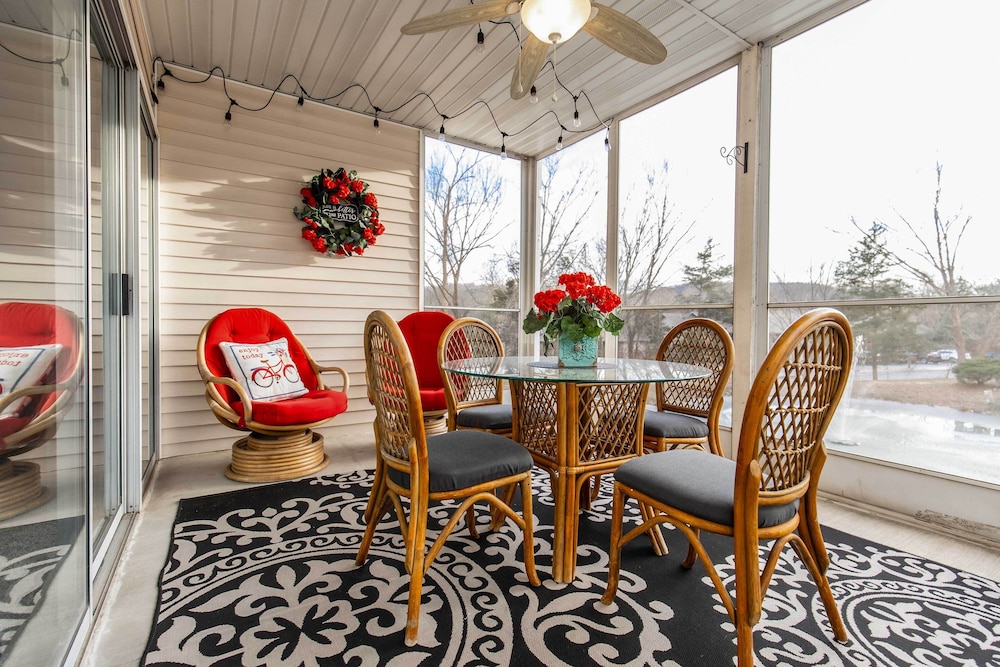 Branson Resort Condo 3 Miles to the Strip in Branson, United States