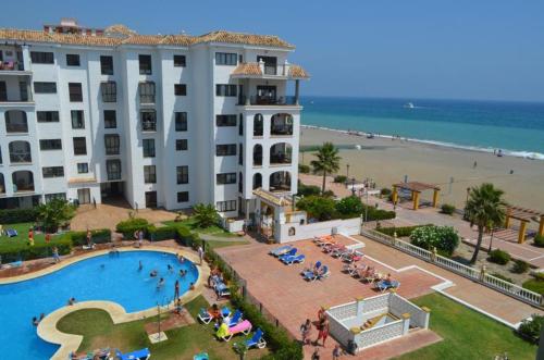 Penthouse Marina La Duquesa — 4-Star Luxury Hotel in Manilva, Spain