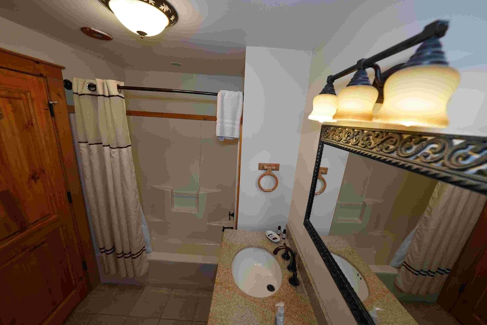 Ampersand Bay Resort - photo 166