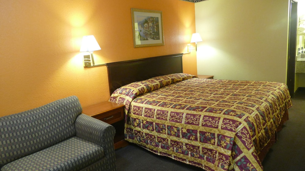 Allstate Inn Seymour - photo 2