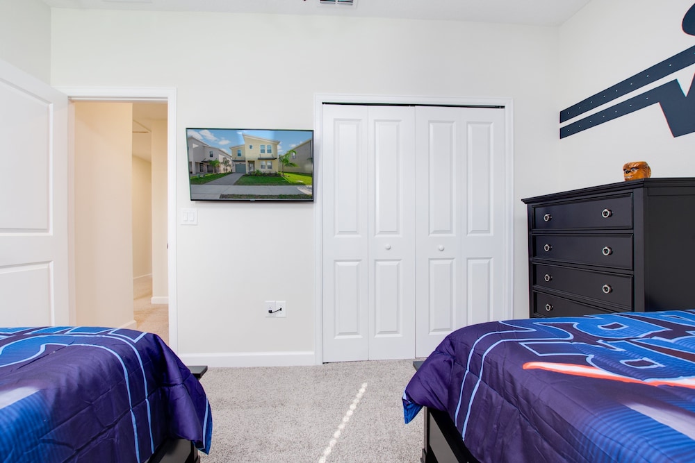 Champions Gate Resort 6 Bdrm Home - photo 19