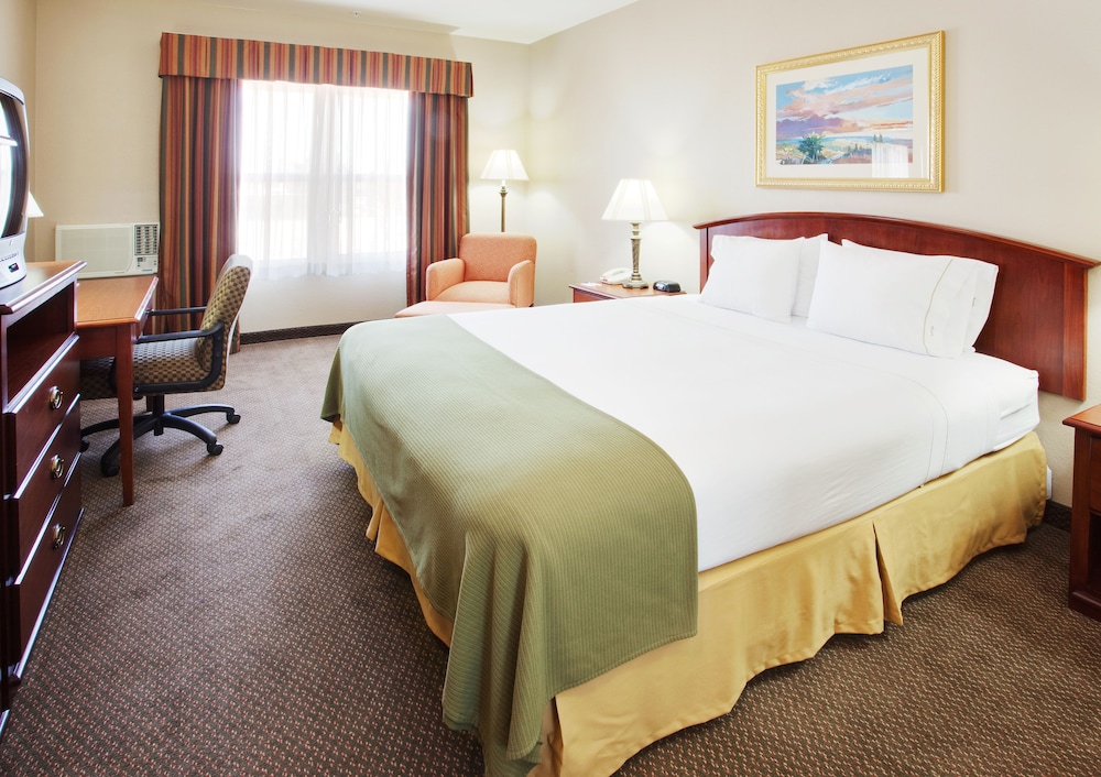 Holiday Inn Express West Sacramento - photo 3