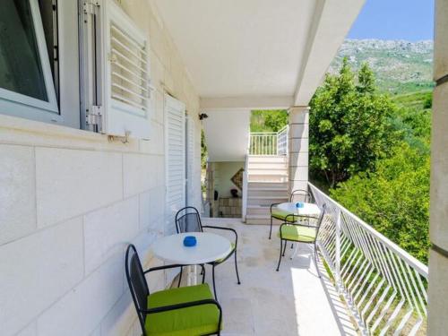 3 Bedroom Apartment With Balcony