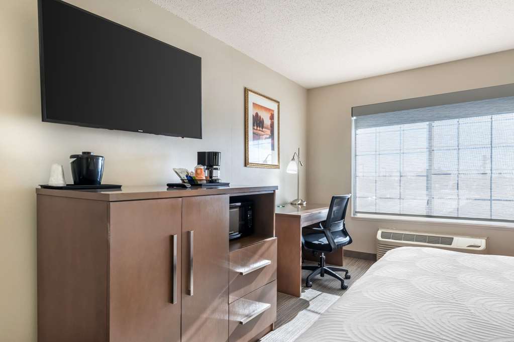 Country Inn & Suites by Radisson Watertown SD - photo 25